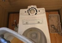 パッキンも老朽化していて取替時期をお知らせしている既存トイレ