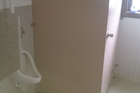 T銀行トイレ既設